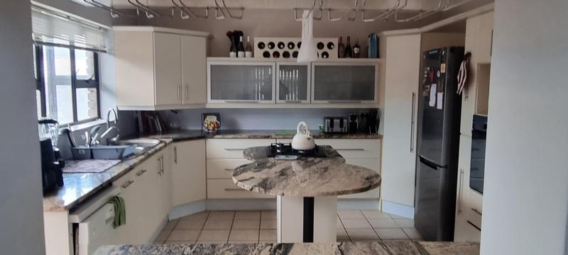 4 Bedroom Property for Sale in Reebok Western Cape